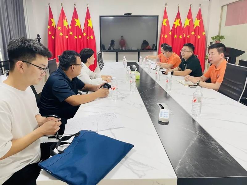 Zheng Lijuan, deputy secretary of the Party Committee and mayor of Yaling Town, Longjian Group, conducted a research visit to the group
